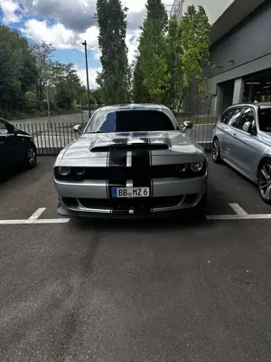 Dodge Challenger Automatik SXT Plus