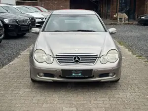 Mercedes-Benz C 200 Sportcoupe C 200 Kompressor mit Klima und Bose