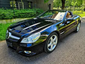Mercedes-Benz SL 300 Harman-Kardon, Scheckheft, Bixenon, guter Zustand
