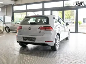 Volkswagen Golf VII 1.0 TSI Trendline *LED* Bild 5