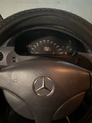 Mercedes-Benz A 140 Classic Bild 2