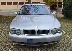 BMW 745 745i