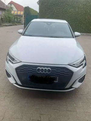 Audi A3 A3 35 TFSI Limousine sport Bild 2