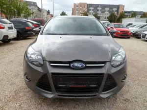 Ford Focus Titanium *LÜCKENLOS SCHECKHEFT;TOP ZUSTAND*
