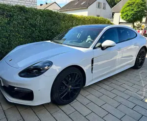 Porsche Panamera 4 Edition 10 Jahre