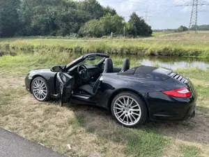 Porsche 997 Carrera Cabrio MKII schwarz metallic