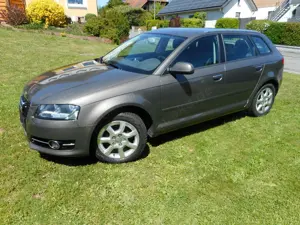 Audi A3 8p 1,4 Sportback TFSI  -  AHK - 