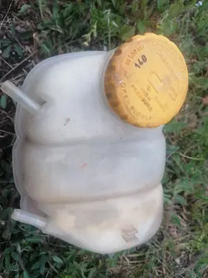 Wassertank fur Kühler Opel