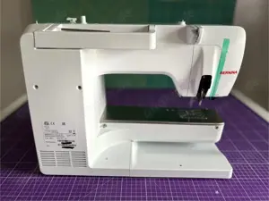 BERNINA 590 Näh- und Stickmaschine inkl. BSR Bild 3