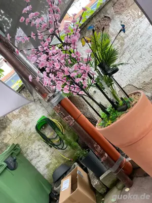 kunst pflanze mit topf 