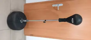 Box Punchingball mit Ständer 