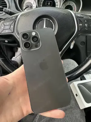 Apple iPhone 15 Pro Max 256 GB Schwarz Titan