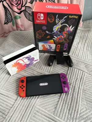 Nintendo Switch OLED Pokémon Edition