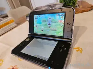 Nintendo 3Ds XL Monster Hunter 3 Ultimate limited édition + 4 spiele . 