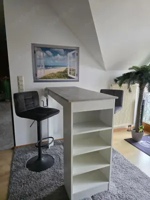 Schöne moderne Theke zu verkaufen