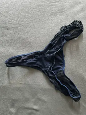 Super heißer Tanga mit perfektem Duft
