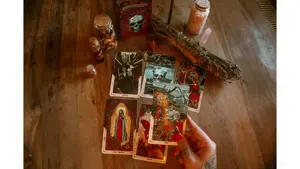 Kartenlegen Tarot    30 Jahre Erfahrung vom Profi