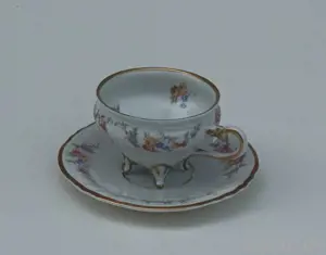 Sammeltasse für Mocca im Barockstiel