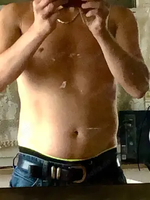diskreter M 30, 19x5, rasierter body, spontan u unkompliziert besuchbar heute Nacht! 