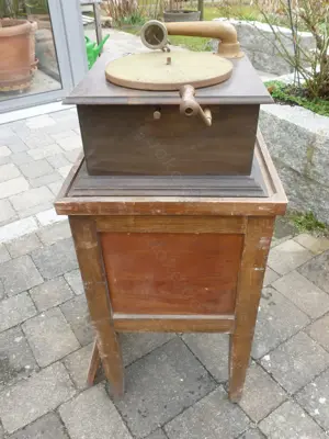 Grammophon, alt, Restaurierungsbedürftig 
