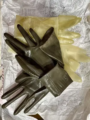 Nette Dame gesucht  die es mir mit Latexhandschuhen gegen TG besorgt. Besuchbar   TG wird geboten