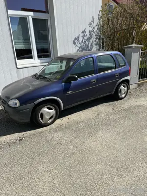 Fast ein Oldtimer, 29 Jahre, Lack runter und er fährt