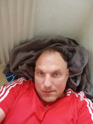 Kommst du mich 42 mollig in der residenzstraße besuchen und lutscht meinen Schwanz ganz sanft zu Hau