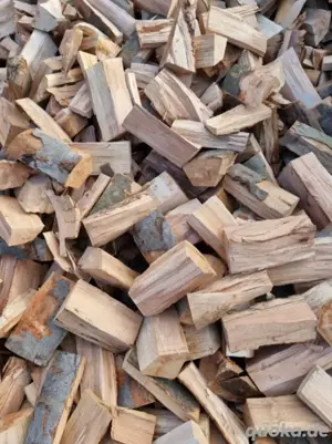 Brennholz Hartholz Weichholz Kaminholz