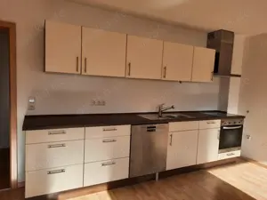 Moderne ruhige 3-Zimmer-Wohnung mit Einbauküche