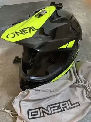 Fullface Helm mit Brille
