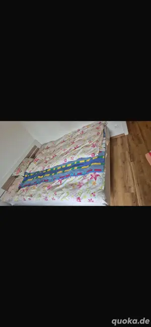Schlafzimmerbett