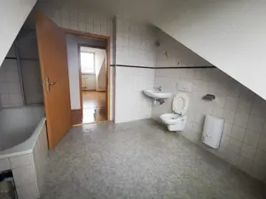 Kernsanierte 2 Zimmer Wohnung, Kapitalanlage mit stabiler Rendite Bild 5