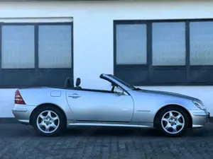 Mercedes-Benz SLK 230 KOMPRESSOR | TOP | Xenon | Magmarot Bild 5