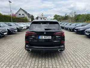 BMW X5 xDrive 45 e MSport*Panorama*Kamera*Luftfederu Bild 4