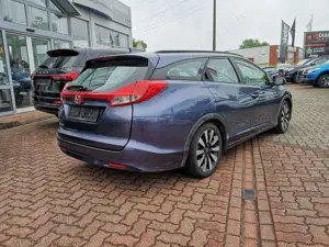 Honda Civic Sport*TÜV 09.2026*8-fach bereift*Klimaanlage Bild 5