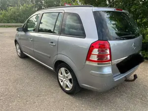 Opel Zafira 1.8 7sitzer HU04/27 Bild 3