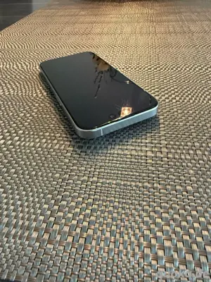 Apple iPhone 15 Pro 256GB Weiss Bild 5