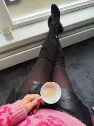 Jetzt dann? Silvia C., 92286 Rieden, Kaffeetrinken in Strumpfhose? 