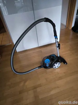 Philips Staubsauger kaum benutzt 