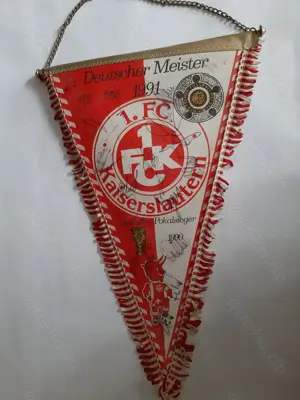 1.FCK Wimpel mit original Unterschriften
