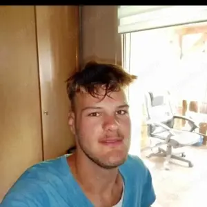 Suche Frau 25-35 für mein Fuß und sohlen fettismus 