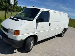 Volkswagen T4 Transporter Syncro 7DJ 1Y5/ W24 Bild 2
