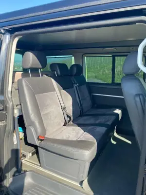 Volkswagen T5 Multivan Multivan DSG Highline Bild 3