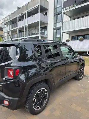 Jeep Renegade 2.0 MultiJet Automatik Trailhawk 4x4 Allrad Bild 4