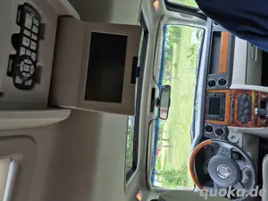 Jeep Commander  5.7l V8 Bild 4