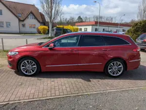 Ford Mondeo Turnier 187PS Hybrid VIGNALE Pannoramadach ACC Bild 3