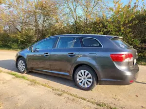 Toyota Avensis 1.8 Executive