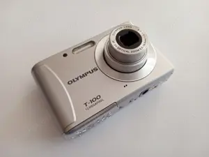 OLYMPUS T-100 12.0 MP silber neuw.+OVP+viele extras+Rechnung Bild 5