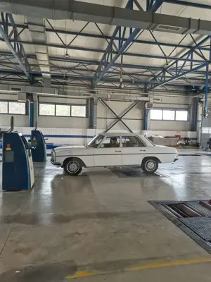 Mercedes-Benz 220 standart