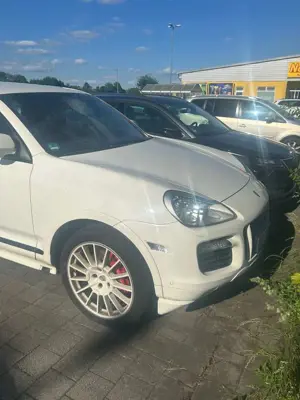 Porsche Cayenne Cayenne Tiptronic S GTS Porsche Design Edition 3 Bild 3